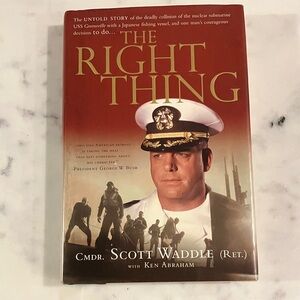 The Right Thing by Cmdr. Scott Waddle (Ret.) - Red Cover